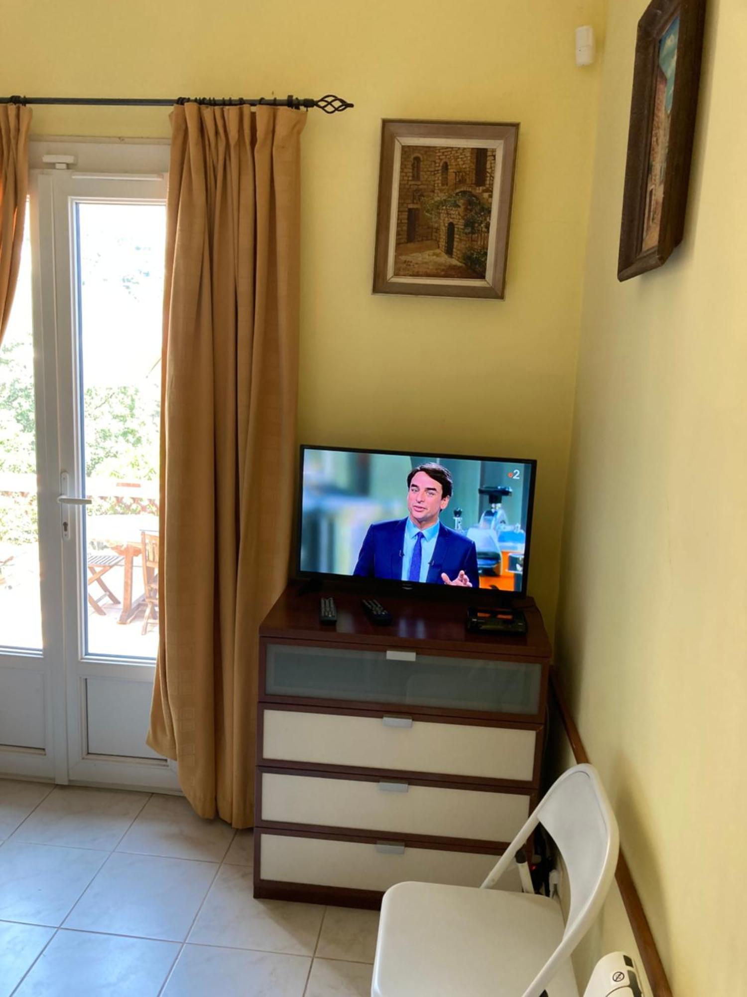 Appartement Independant Dans Villa Eze Bord De Mer Exterior photo